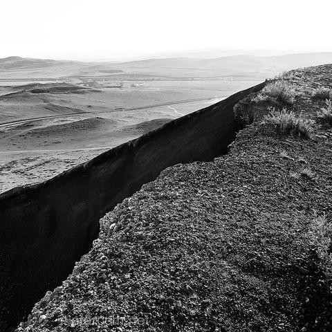 人类为何不将垃圾倾倒至活火山：趋势、挑战与未来展望